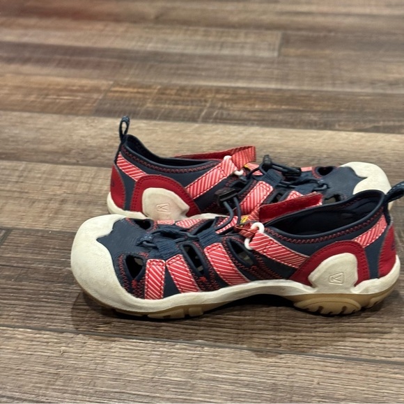 Keen Sandals Kids Blue Red Sport Hiking Fisherman Outdoor Washable Unisex Size 4 - Picture 4 of 14